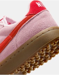 Nike - Field General - Women's