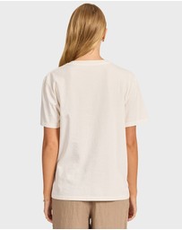 Academy Brand - Jimmy Boyfriend Tee