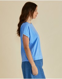 Betty Basics - Sloane Scallop Tee