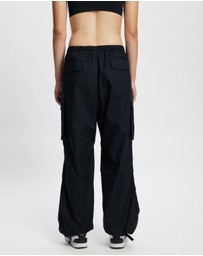 Nike - Sportswear Mid-Rise Oversized Cargo Trousers