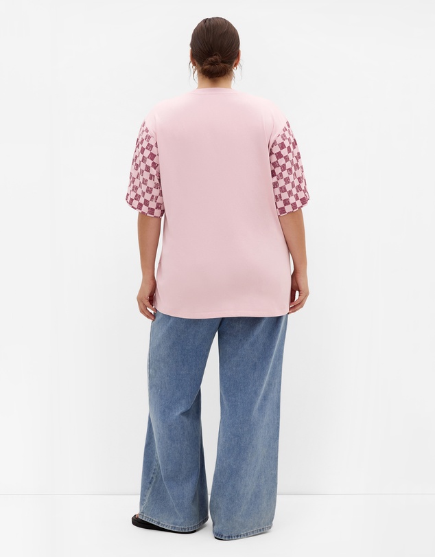 City Chic - Plus size Wrangling Hearts Oversized Tee - pink