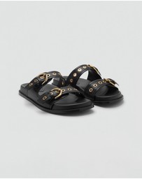 M.N.G - Petra Slides