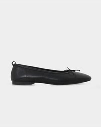 Forcast - Lizbeth Leather Ballet Flat