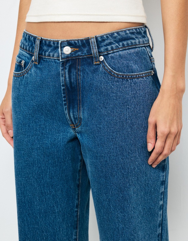 AERE - Elle Mid Rise Relaxed Straight Leg Jeans