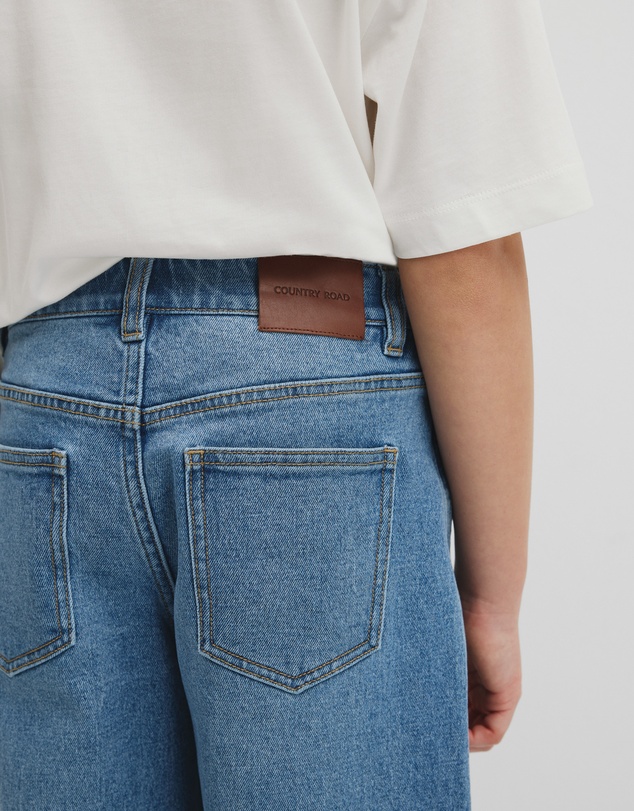 Country Road - Curved Seam Jean