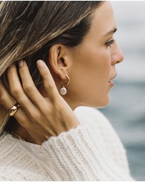 Kirstin Ash - Pearl Drop Hoops
