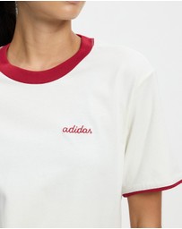 adidas Sportswear - Seasonal Essentials Colorpop T-Shirt With Embroidered Graphic