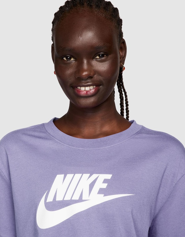 Nike - Sportswear Essential Cropped Logo T-Shirt