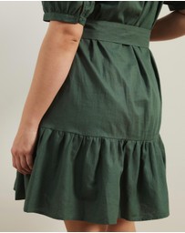 Atmos&Here Curvy - Bailey Button Front Linen Blend Mini Dress