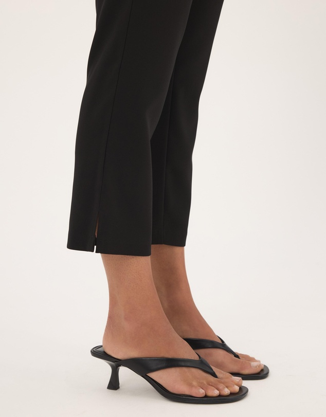 Atmos&Here - Mia Longline 3/4 Capri Pants