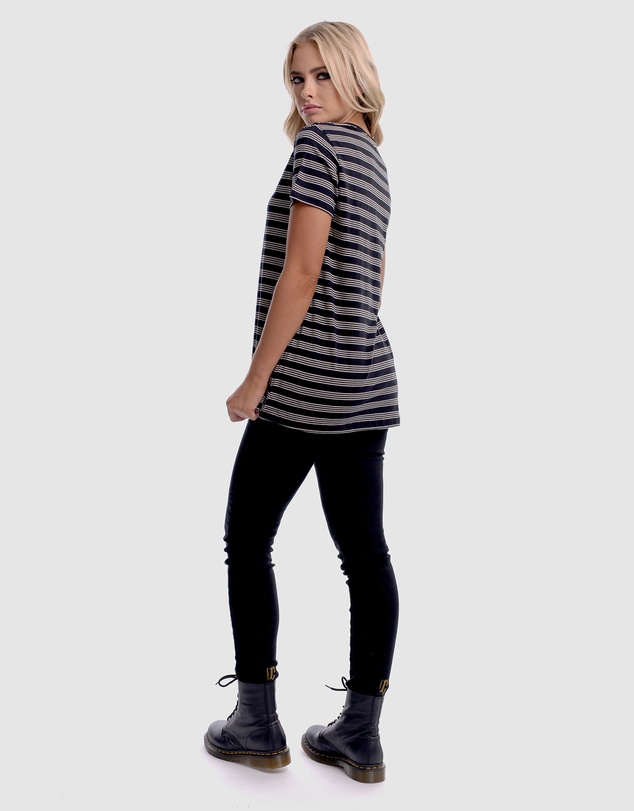 DVNT - Womens Devoid Standard Tee