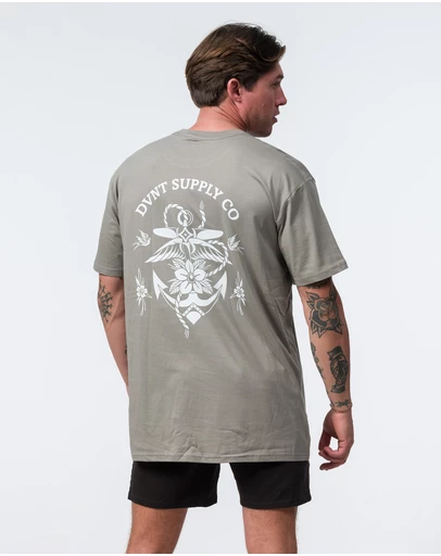 DVNT - Traditional Anchor Tee