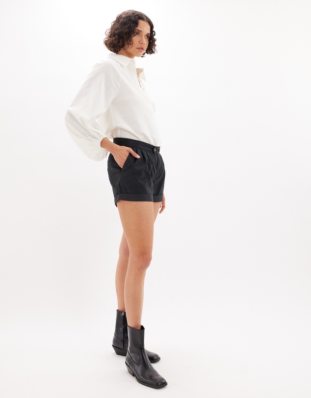 Amelius - Eleanor Tailored Short
