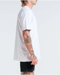 Vacancy Co - Flower Power Tee