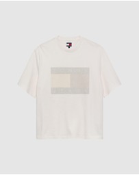 Tommy Jeans - 90s Distressed Flag Tee