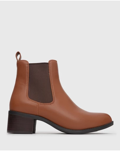 Betts - Leigh Block Heel Chelsea Boots