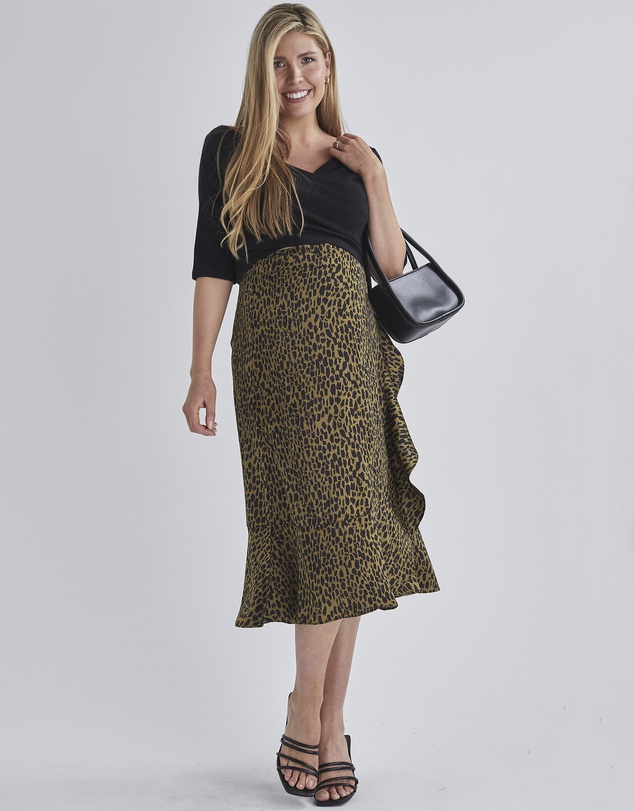 Angel Maternity - Christie Maternity Wrap Midi Skirt in Khaki Leopard Print