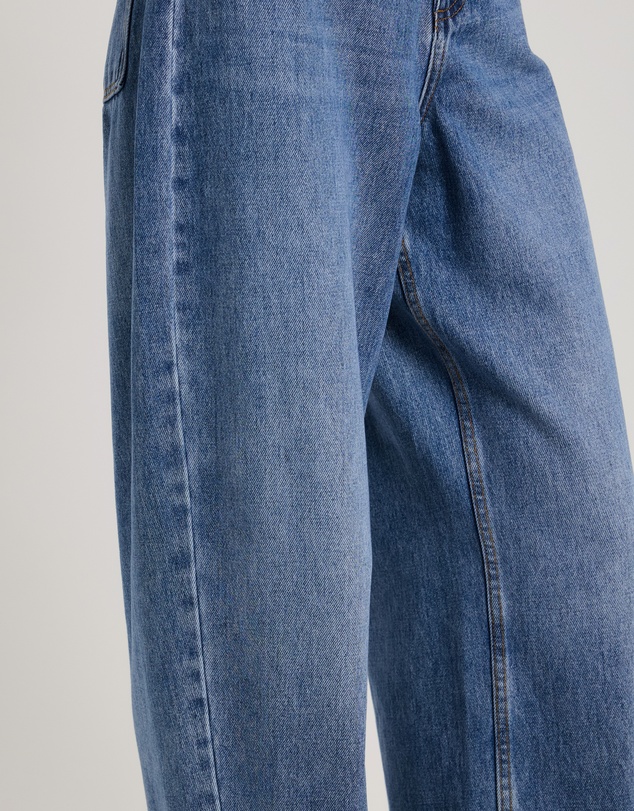 Atmos&Here - Lydia Barrel Leg Jeans