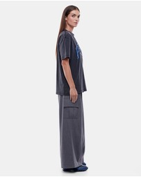 ENA PELLY - Pelly Studio Tee