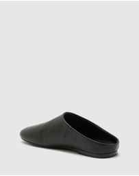 Nakedvice - The Josie Black Flat