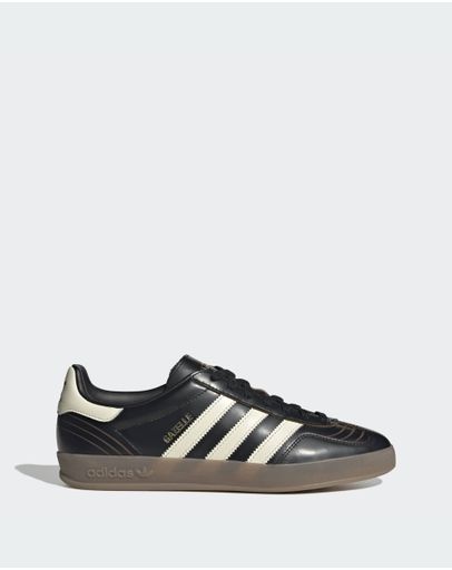Core Black / Cream White / Gum