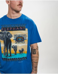 Vintage by The Real Deal - Pre Loved - 90s Nature Elephant Tee