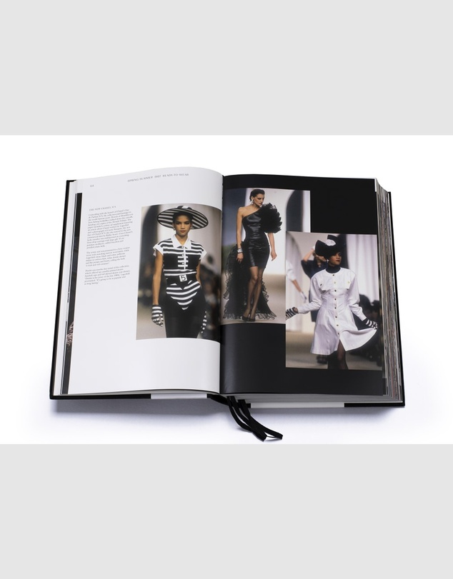 Brumby Sunstate - Chanel: Catwalk (New Edition)
