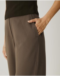 Atmos&Here - Liliana Straight Leg Pants