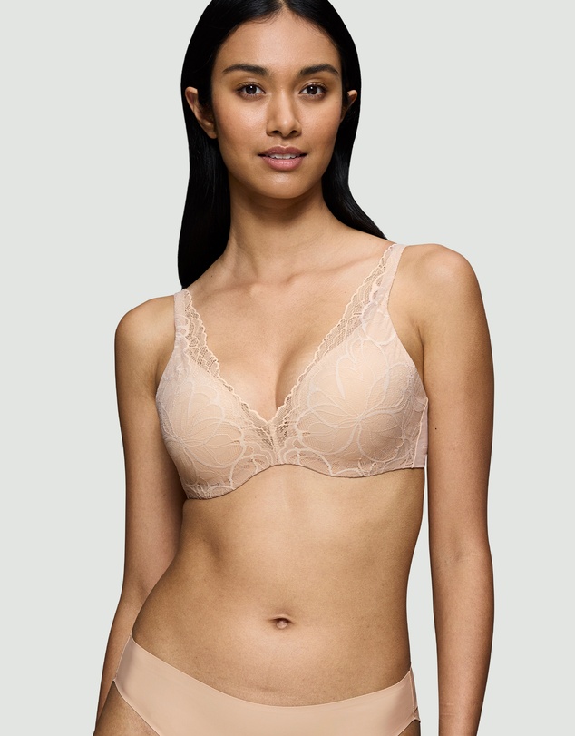 Triumph - Body MakeUp Illusion Lace Wire Padded Bra