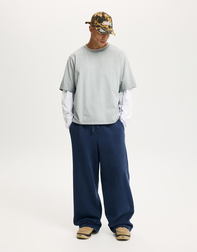 Cotton On - Super Baggy Track Pant