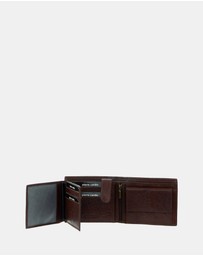 Pierre Cardin - Pierre Cardin Rustic Leather Tri-Fold Men's Wallet