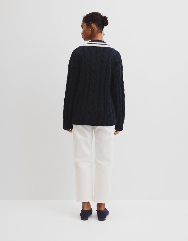 Country Road - V-neck Cable Knit