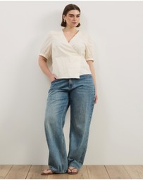 Atmos&Here Curvy - Nora Puff Sleeve Wrap Shirt