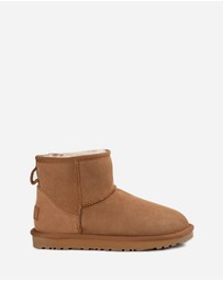 Ozwear Connection Uggs - Ugg Classic Mini Boots (Water Resistant)