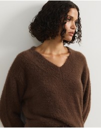 Atmos&Here - Dayna Fluffy V-Neck Pullover Sweater