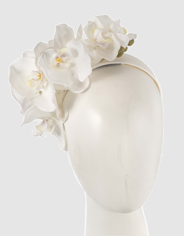 Max Alexander - White Orchid Racing Fascinator
