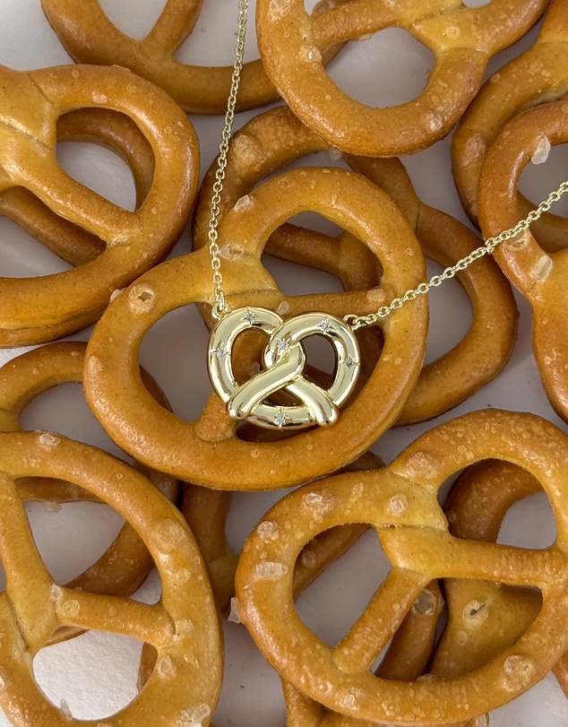 Wanderlust + Co - Pretzel Necklace