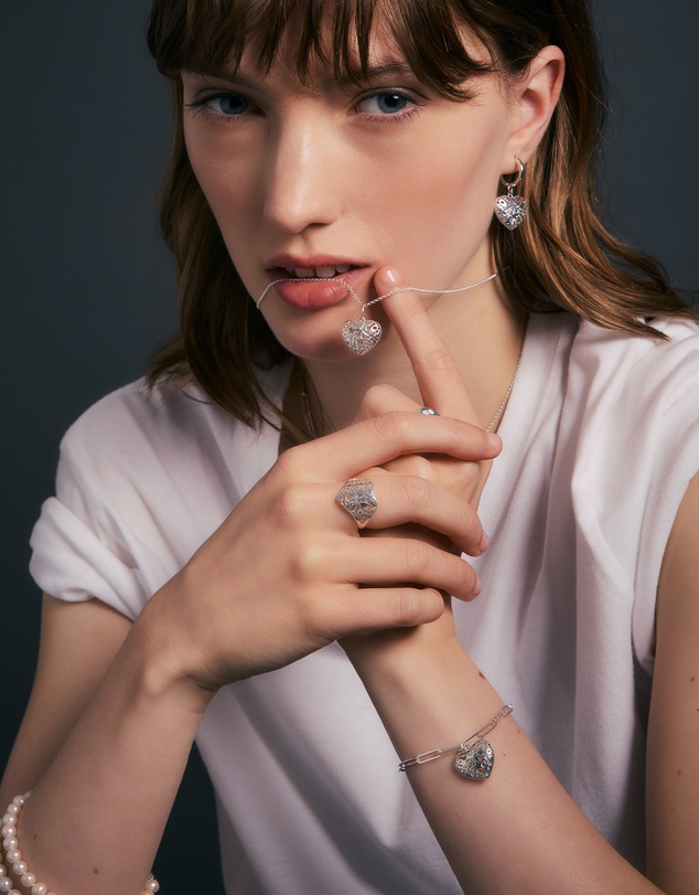 Karen Walker - Flaming Heart Ring