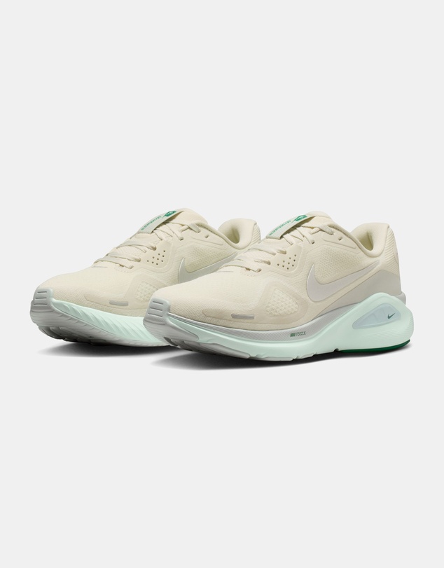 Nike - Structure 26 - Women's