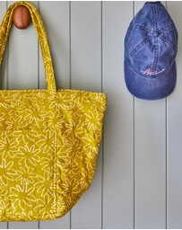 Mosey Me - Field Quilted Bag