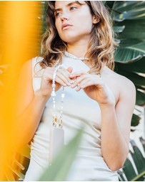 LOUVE COLLECTION - Clear Phone Case + Moon Pearl Chain