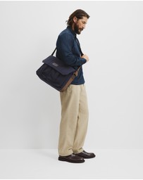 Country Road - Recycled Polyester Ezra Messenger