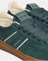 Tommy Hilfiger - The Greenwich Edge Suede - Women's