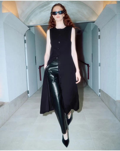Minima Esenciales - Fika Tailored Midi Dress