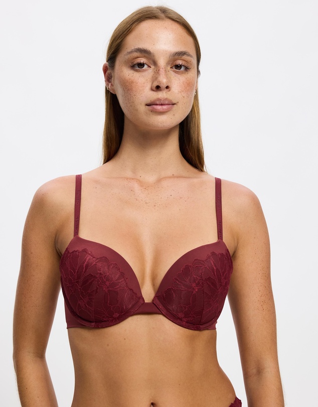 Calvin Klein - Perfectly Fit Lace Push Up Plunge
