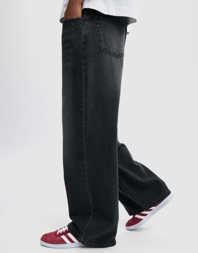 Cotton On - Super Baggy Jeans