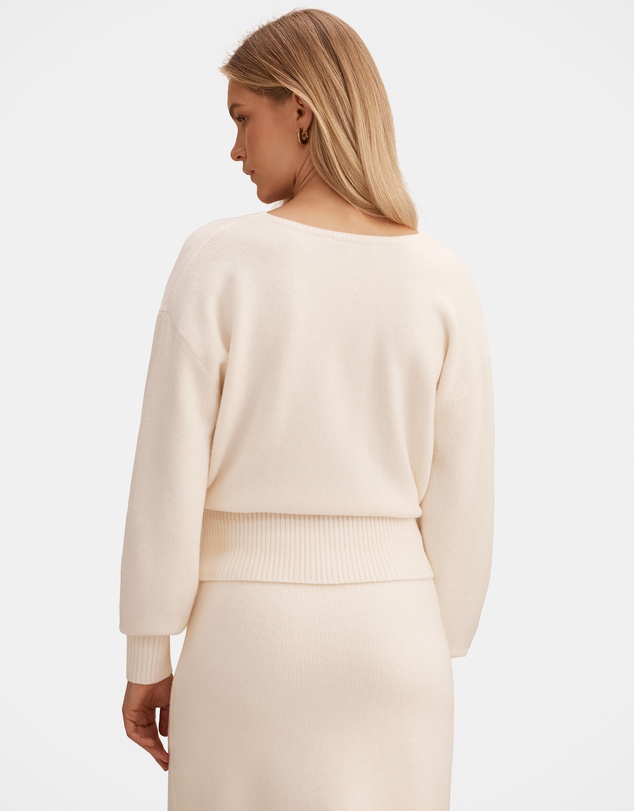 Forever New - Eloise V Neck Jumper