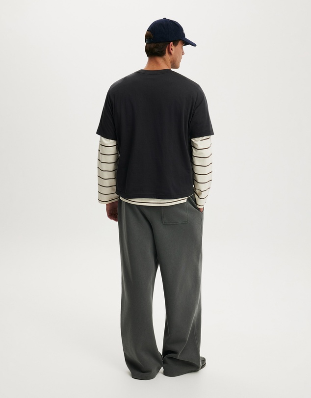Cotton On - Super Baggy Track Pant