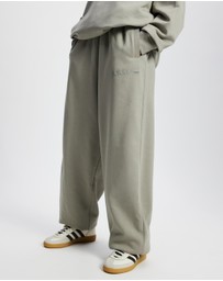 adidas Originals - Essentials Linear Oversized Jogger Pants