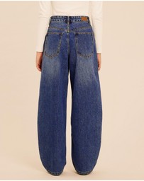 AERE - Mid-Rise Barrel Leg Jeans